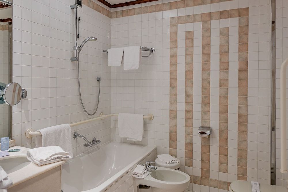 Vintage Hotel Tornese - Business & Events Classic Room, 1 Bedroom, Partial Sea View 6