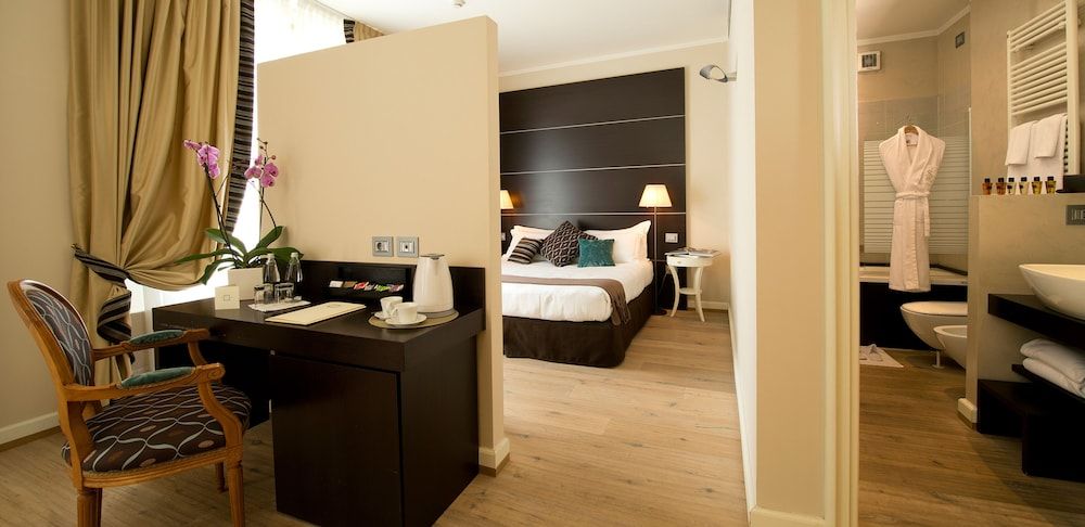 undefined Townhouse 33 3