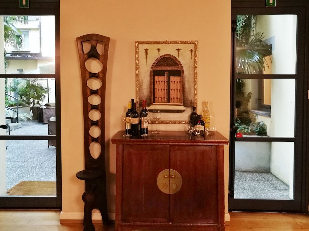 undefined Townhouse 33 10