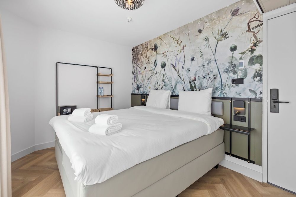 undefined Dutch Design Hotel Vondelpark 10