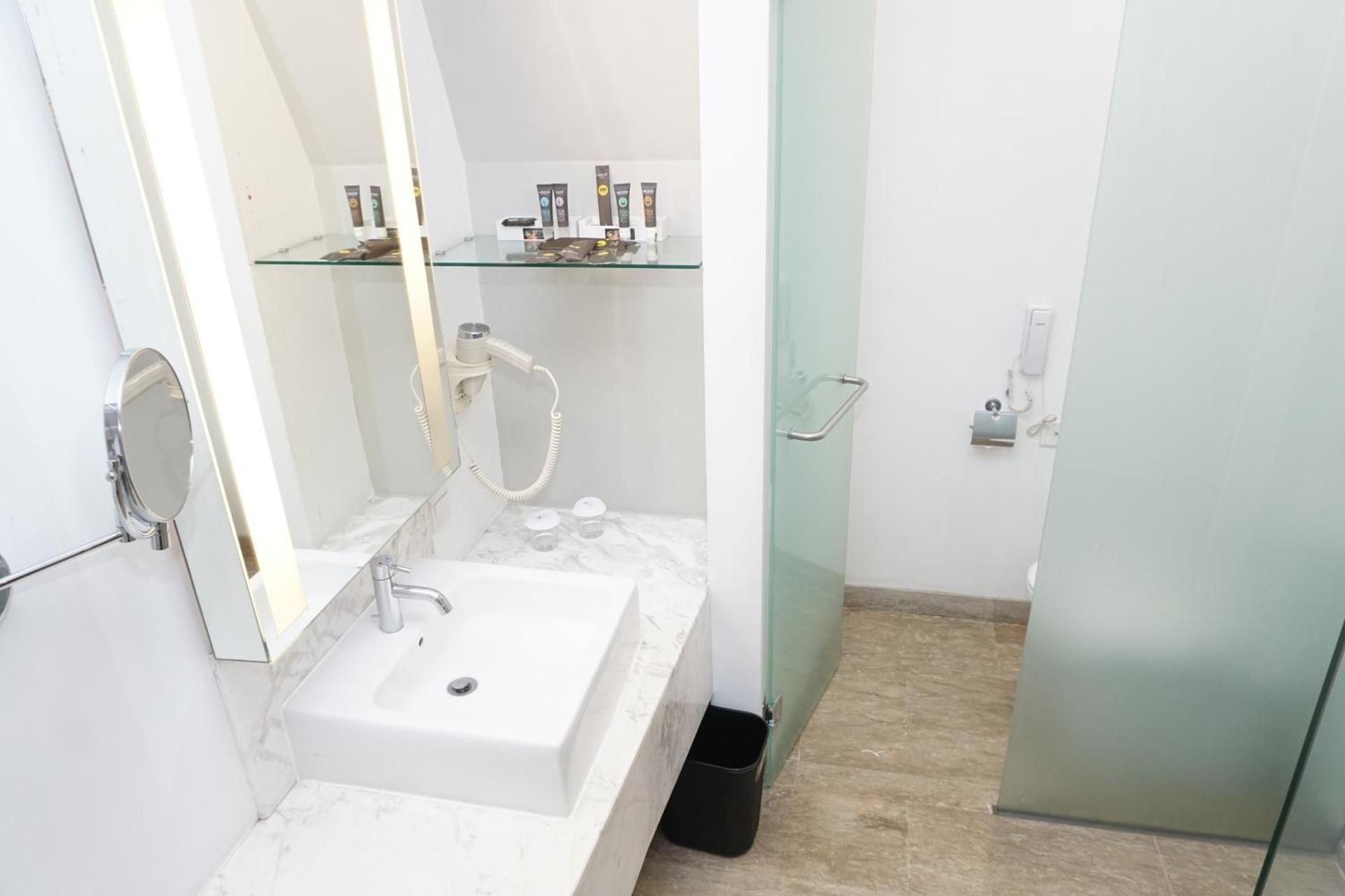 Superior Room with 2 single beds, Mountain view
