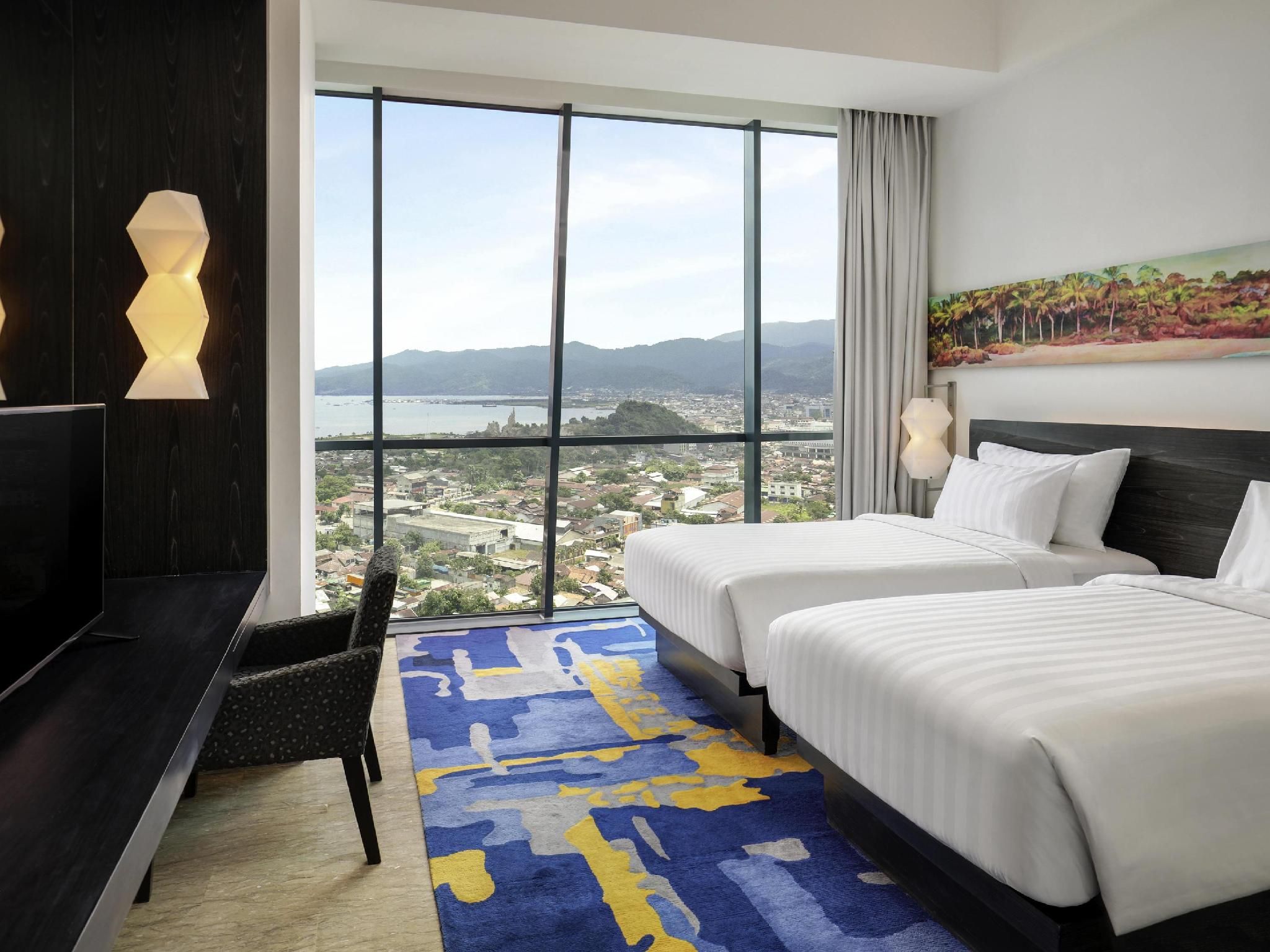 Superior Room with 2 single beds, Mountain view
