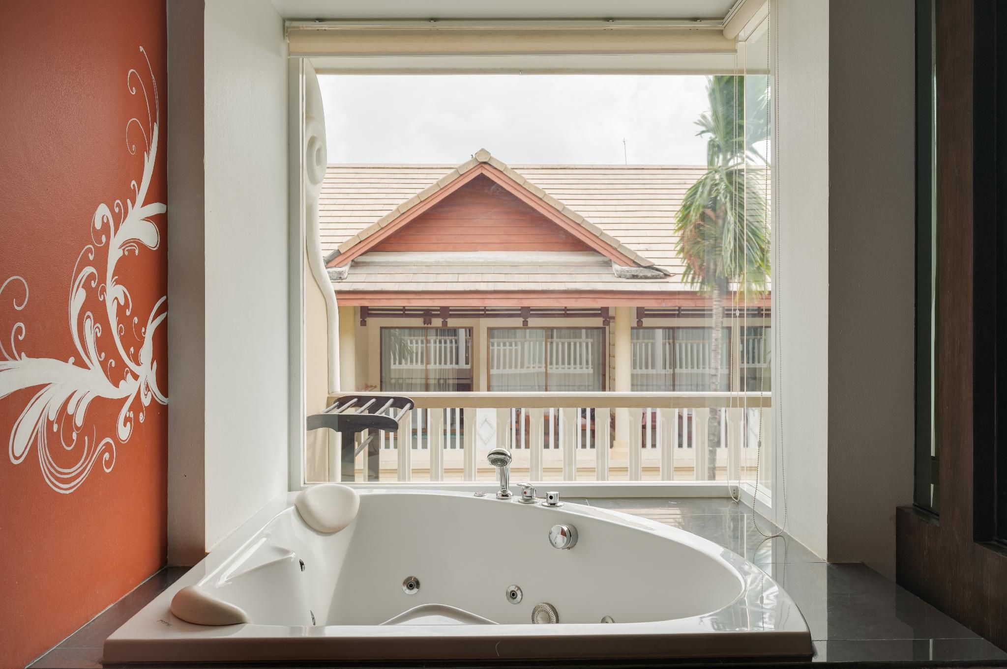 undefined Baan Karonburi Resort 10