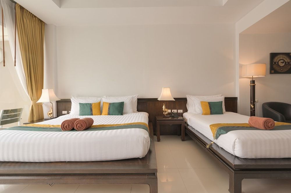 Baan Karonburi Resort Family Jacuzzi