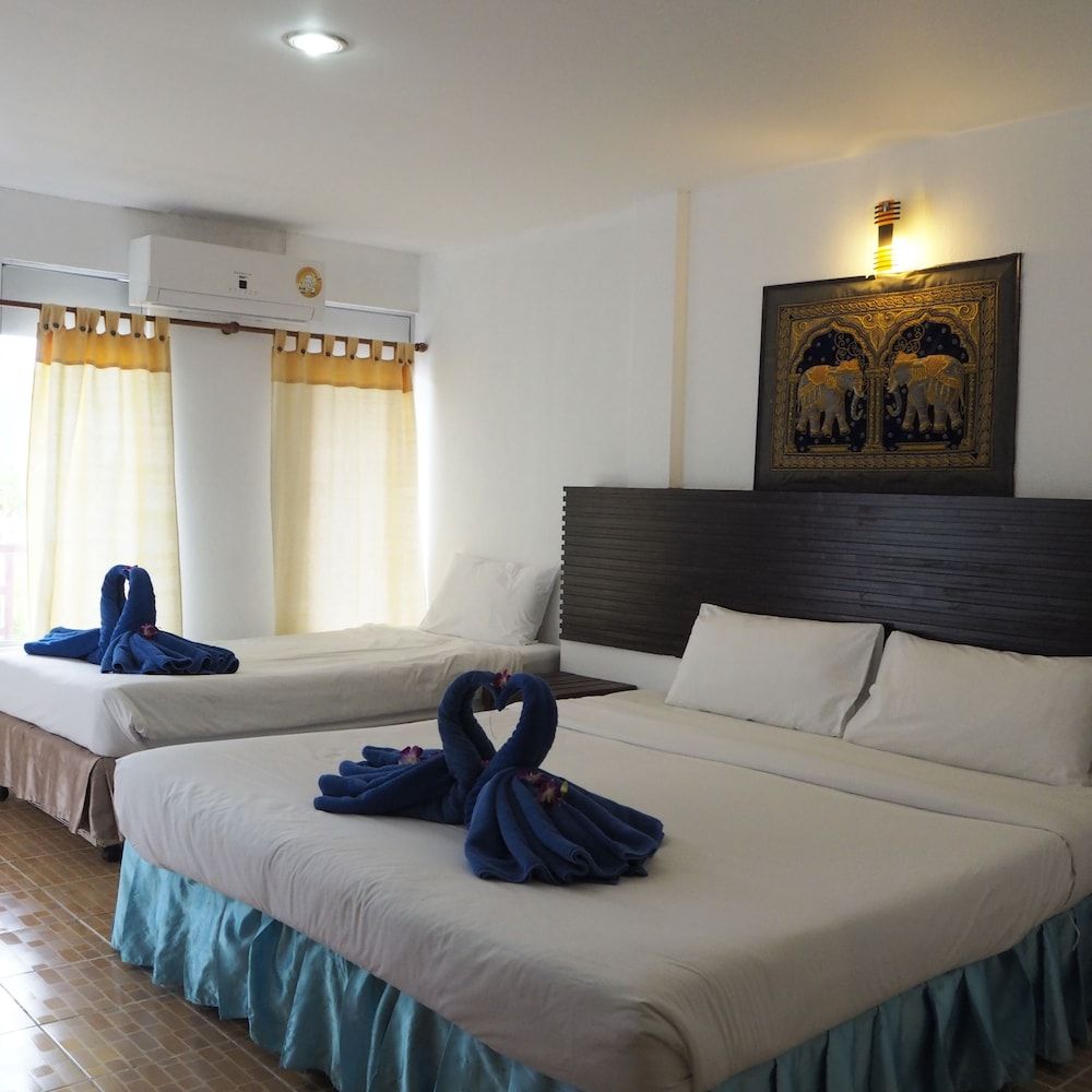 The Palace Aonang Resort Triple with Mountain View 6