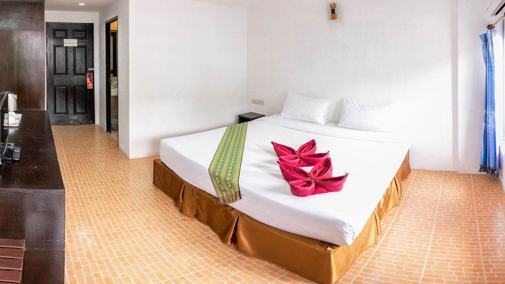 The Palace Aonang Resort Deluxe with Mountain View 5