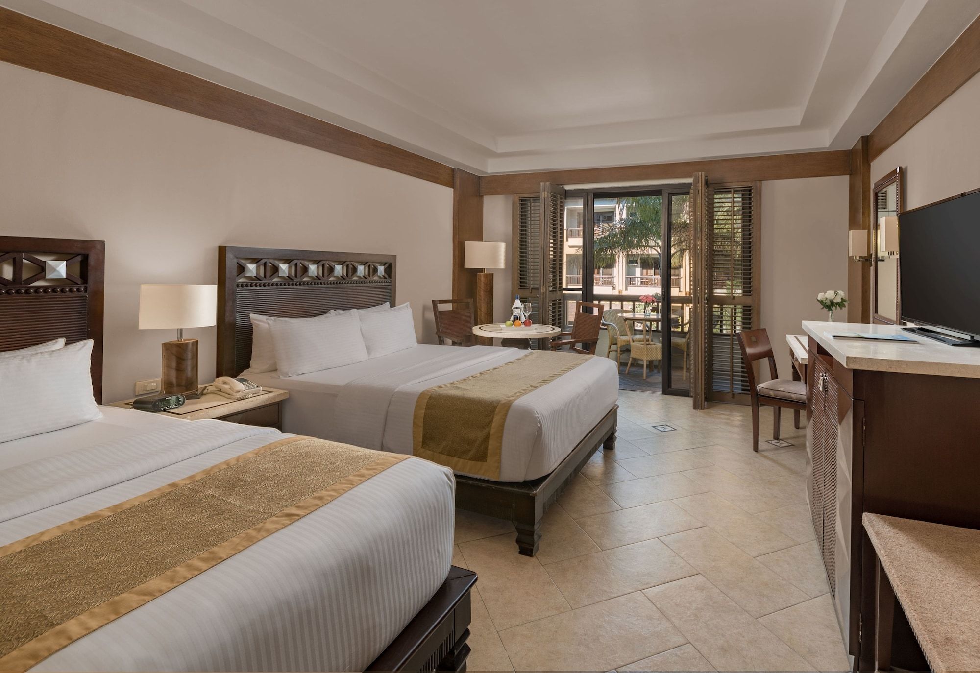 Henann Regency Resort & Spa Deluxe Room 3