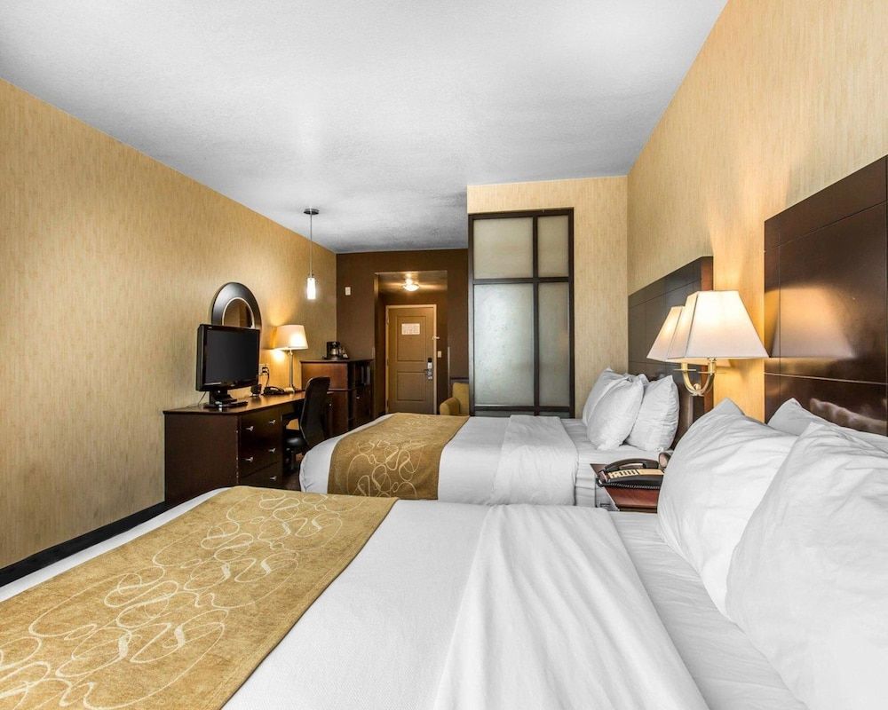 Suite, 2 Queen Beds with Sofa Bed, Non Smoking