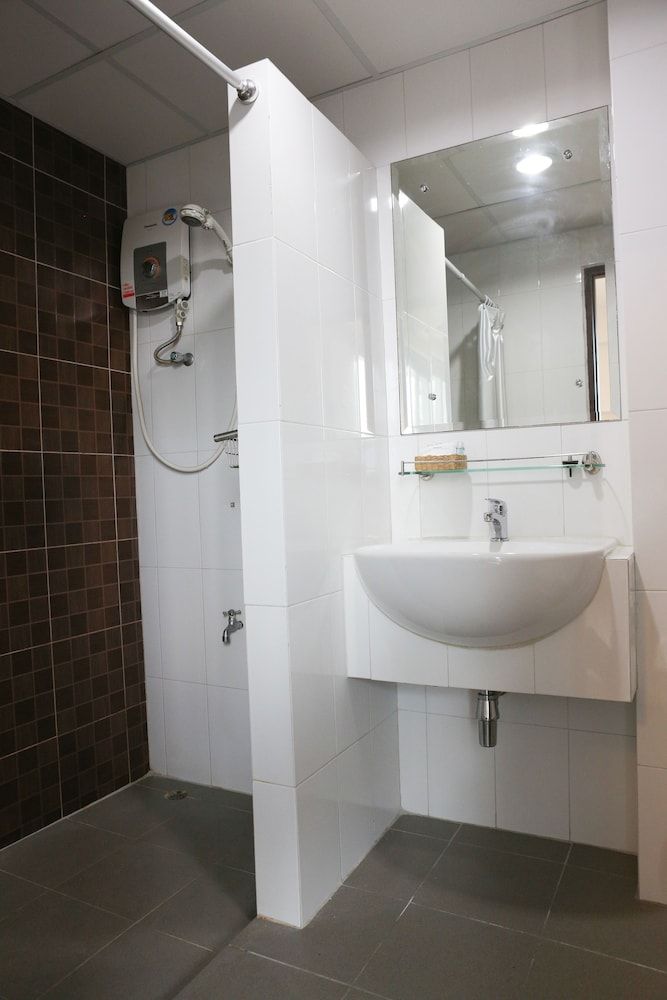 The Ivory Suvarnabhumi - Bangkok Superior Twin Room 6