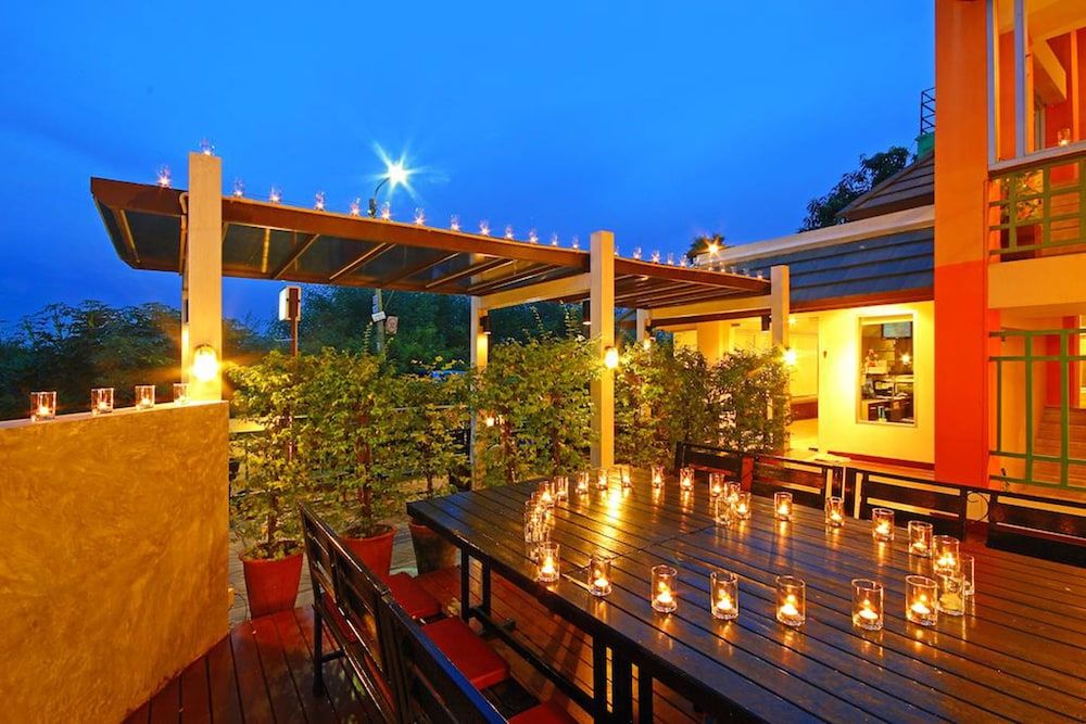 undefined Floral Shire Resort 5