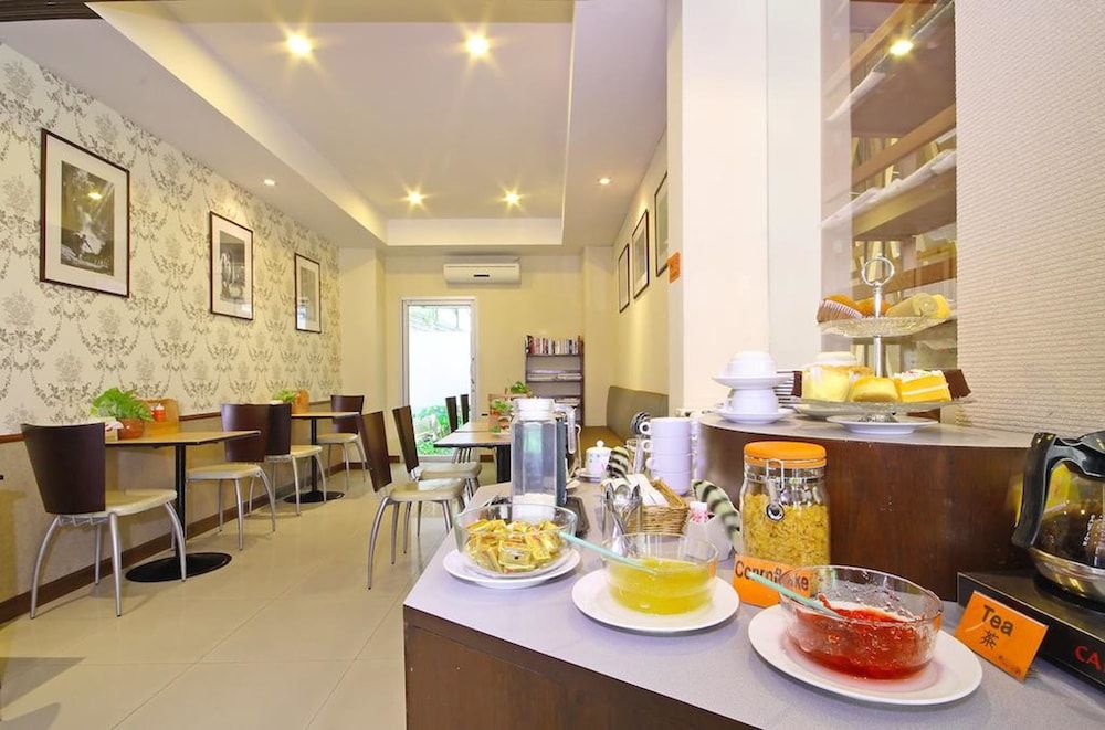 undefined Floral Shire Resort 6