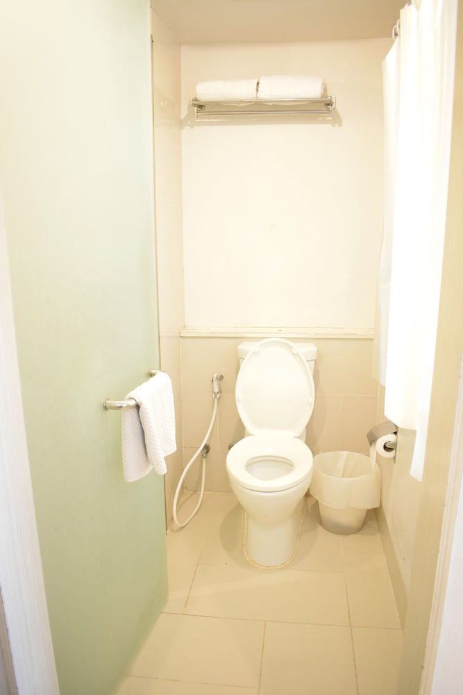 Trang Hotel Bangkok Superior Double or Twin Room 6