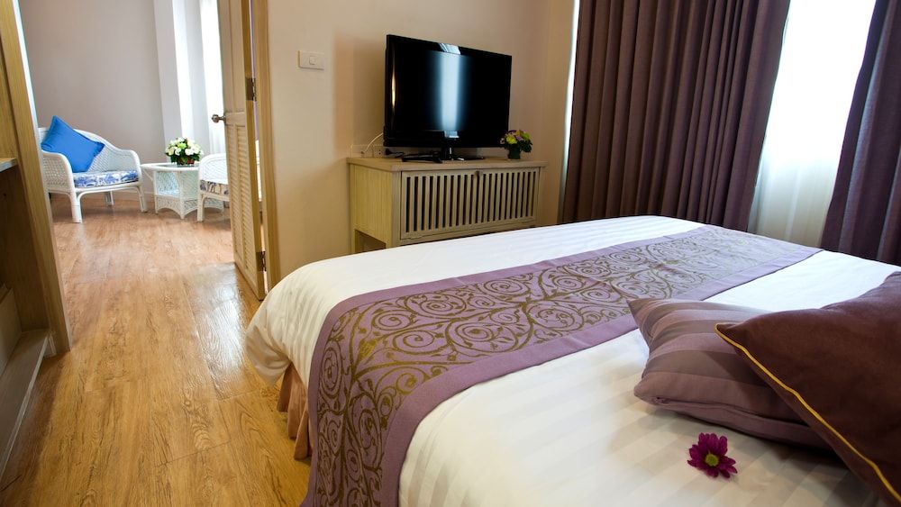 undefined Trang Hotel Bangkok 2