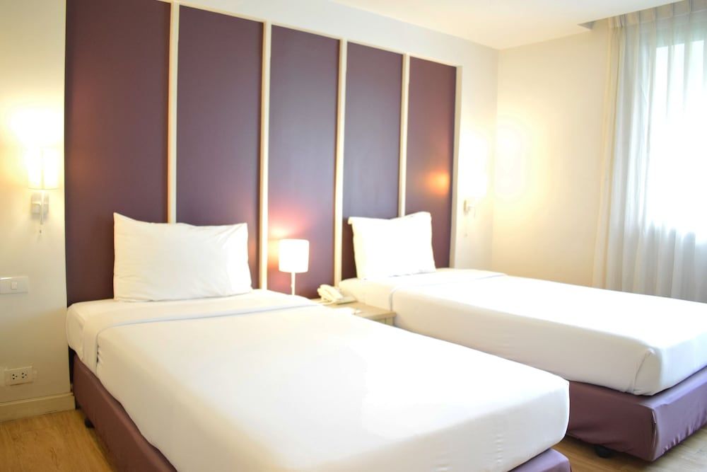 Trang Hotel Bangkok Superior Double or Twin Room 5