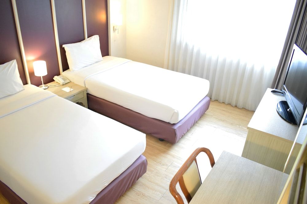 Trang Hotel Bangkok Superior Double or Twin Room 3