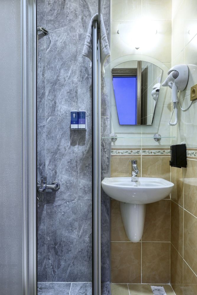 Fors Hotel Economy Double Room 5