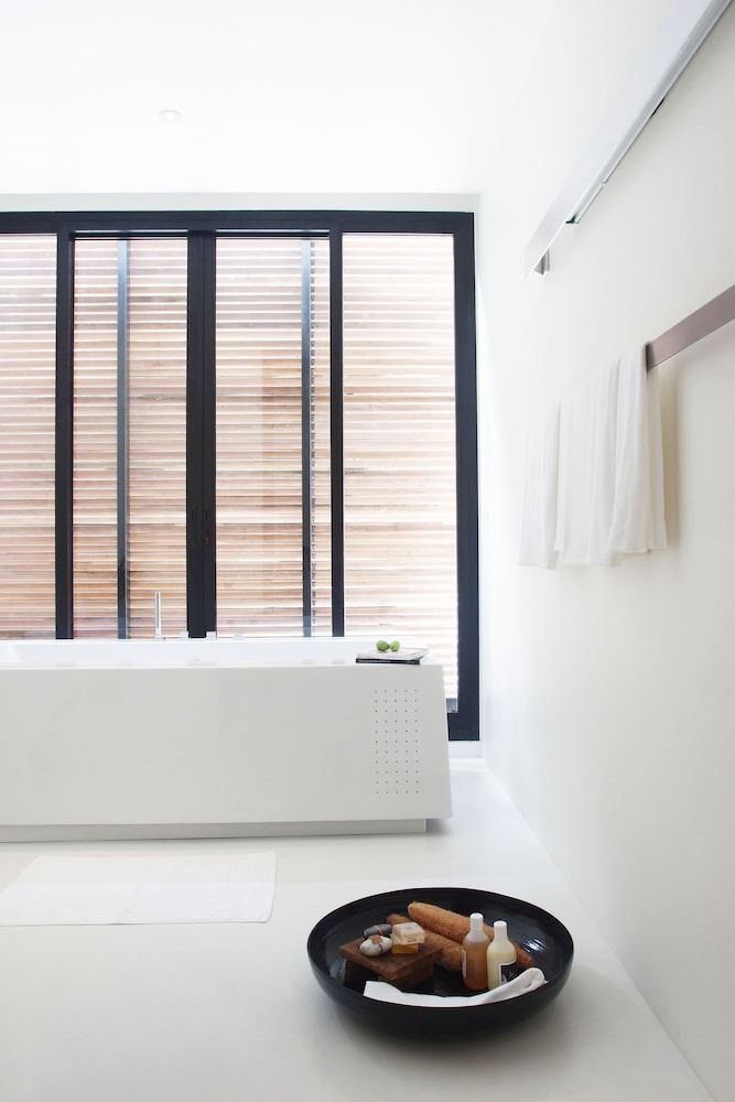 The Library Smart Studio 3