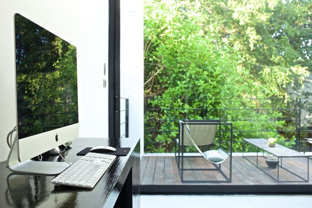 The Library Smart Studio 2