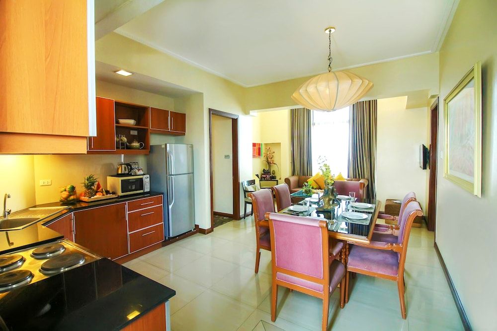 Makati Palace Hotel Presidential Suite, 2 Bedrooms 5
