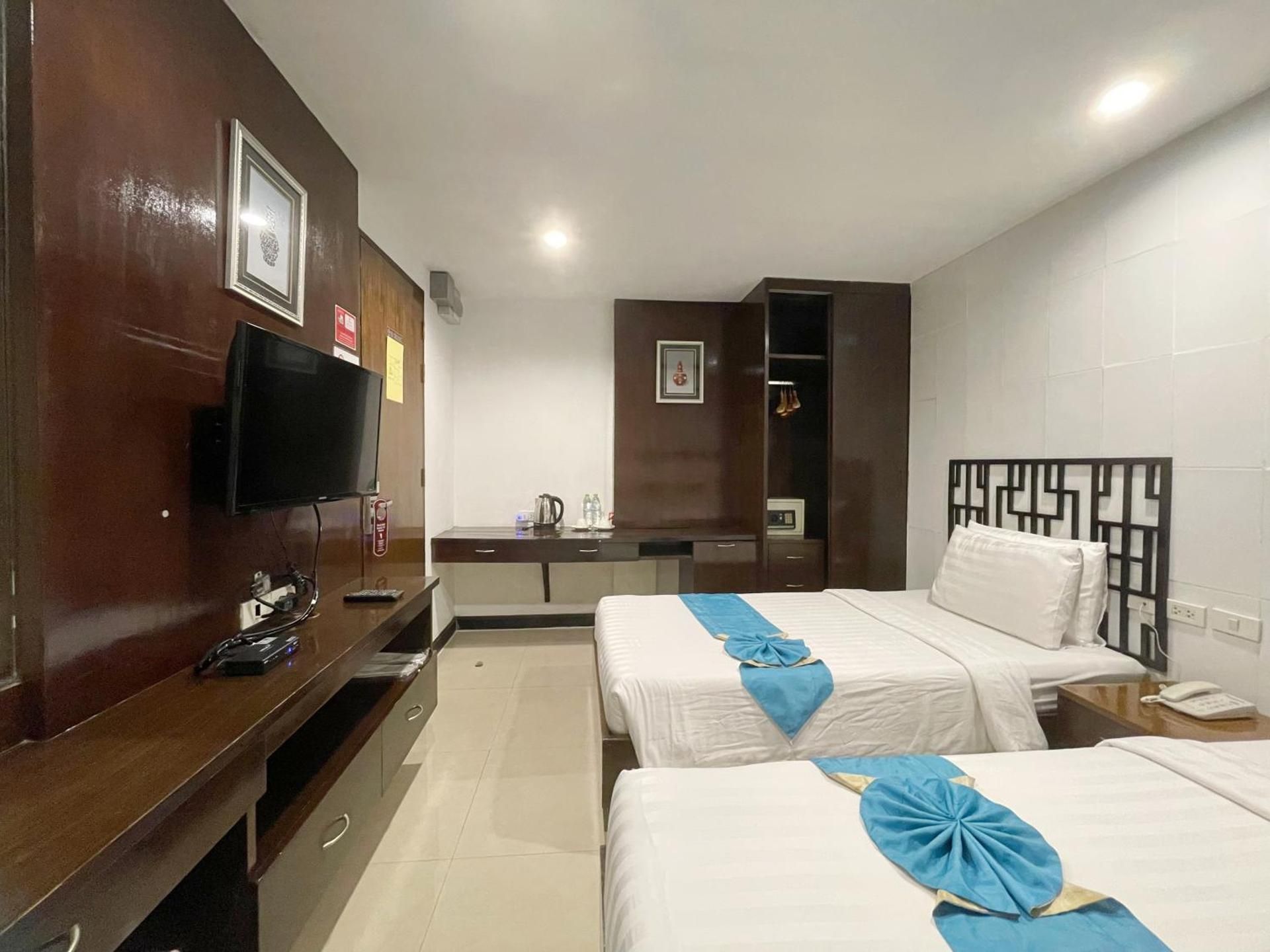 Arawana Express Chinatown Deluxe Twin Room