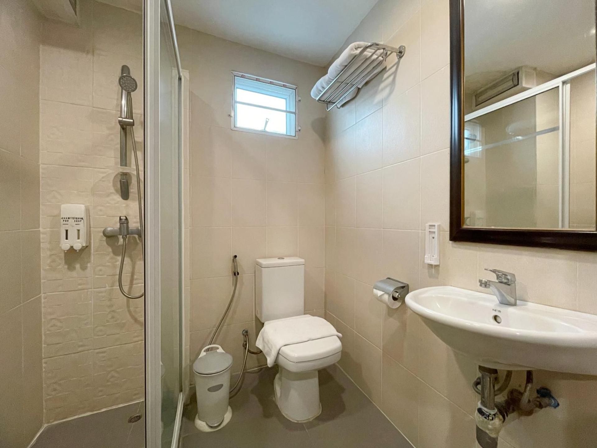 Deluxe Twin Room With Window