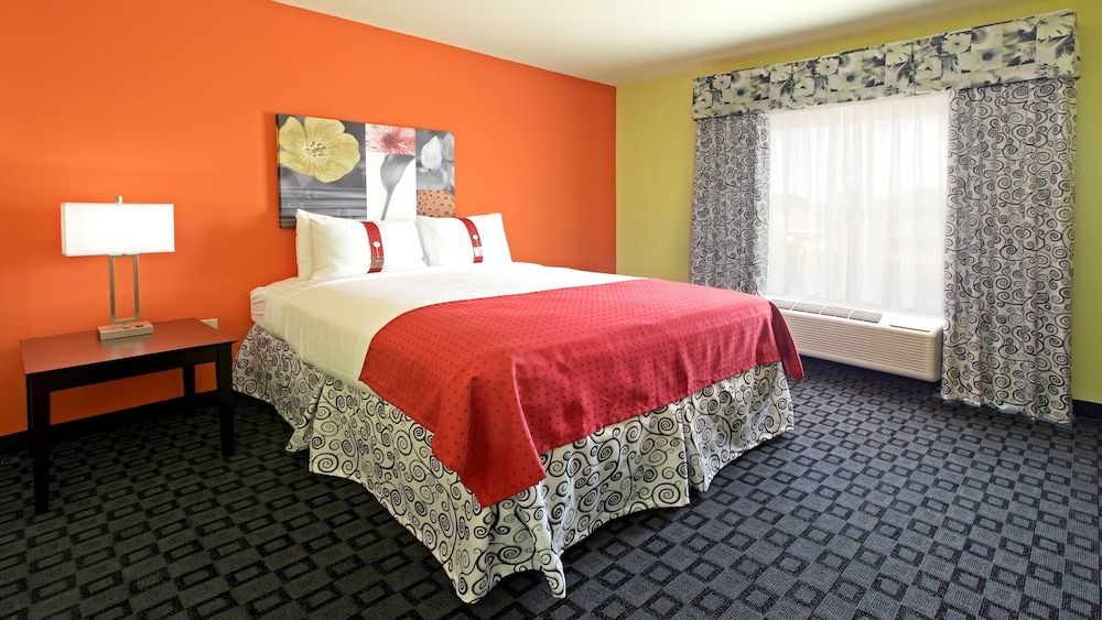 Standard Room, 1 King Bed