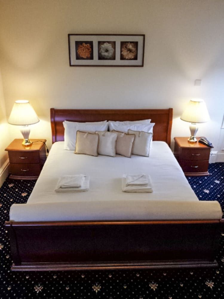 Adamton Country House Hotel Executive Double Room 2