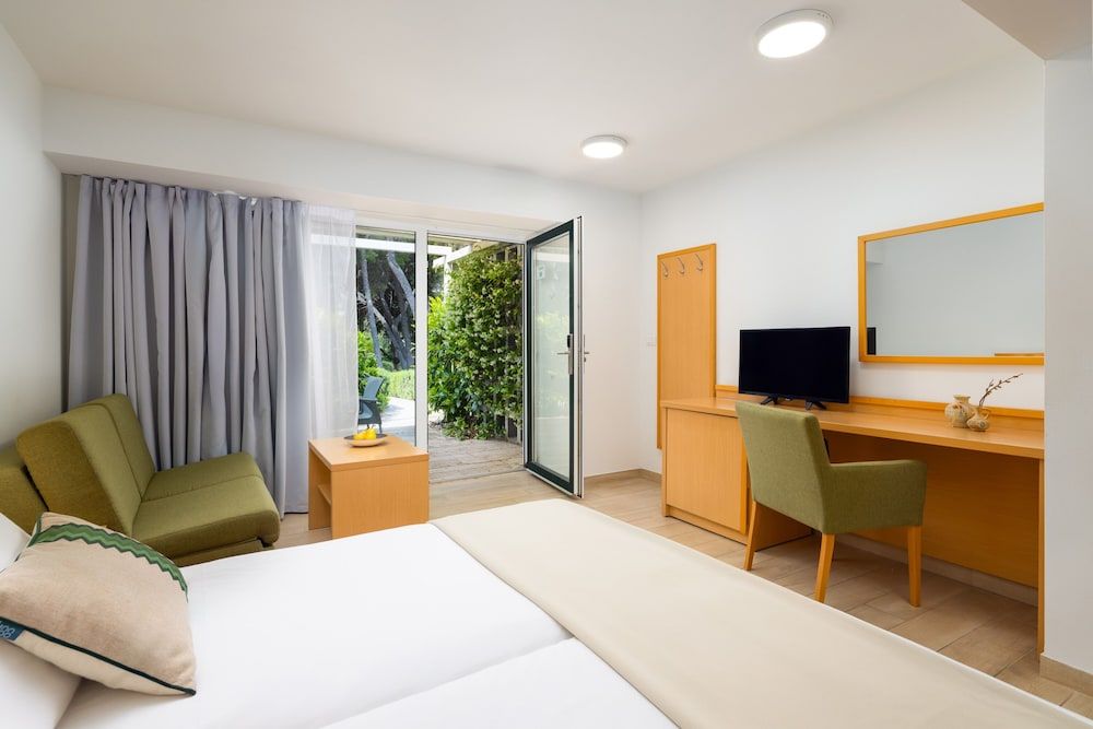 Aminess Vival Velaris Resort Superior Garden Room with Terrace 2