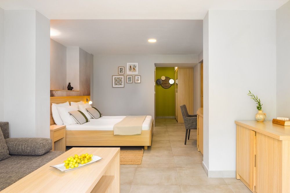 Aminess Vival Velaris Resort Superior Garden Room with Terrace 4