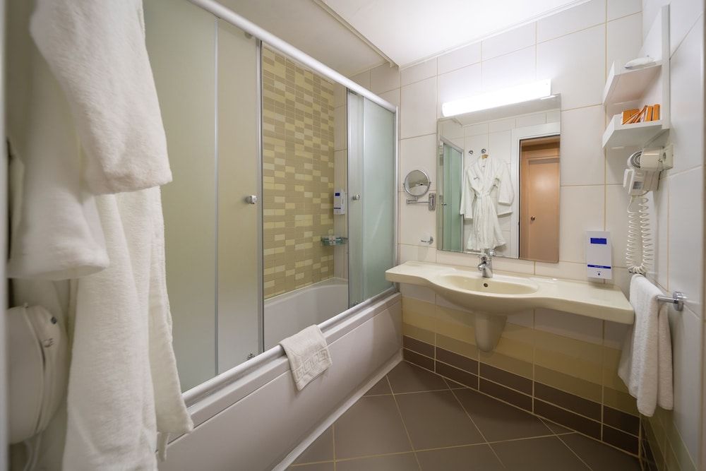 Sueno Hotels Beach Side Standard Double Room 5