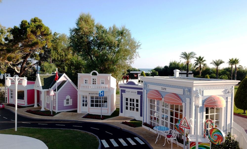 undefined Sueno Hotels Beach Side 10