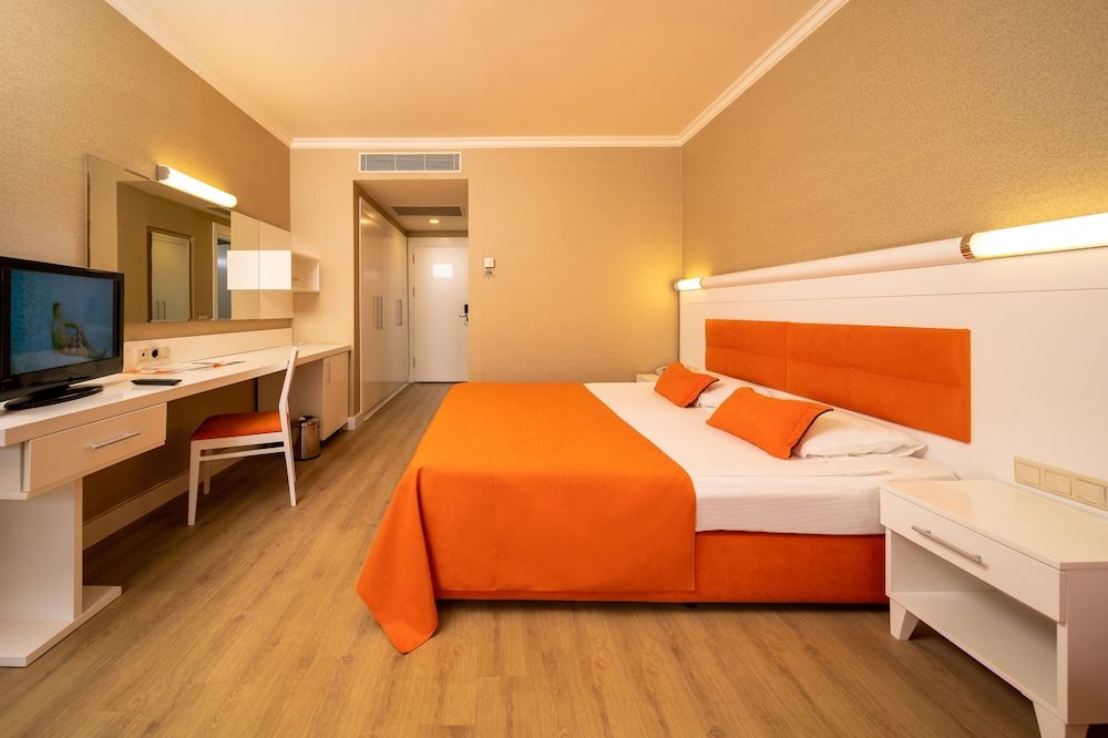 Sueno Hotels Beach Side Standard Double Room 4
