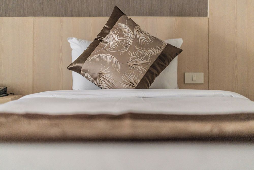 undefined Hi Hotel 9