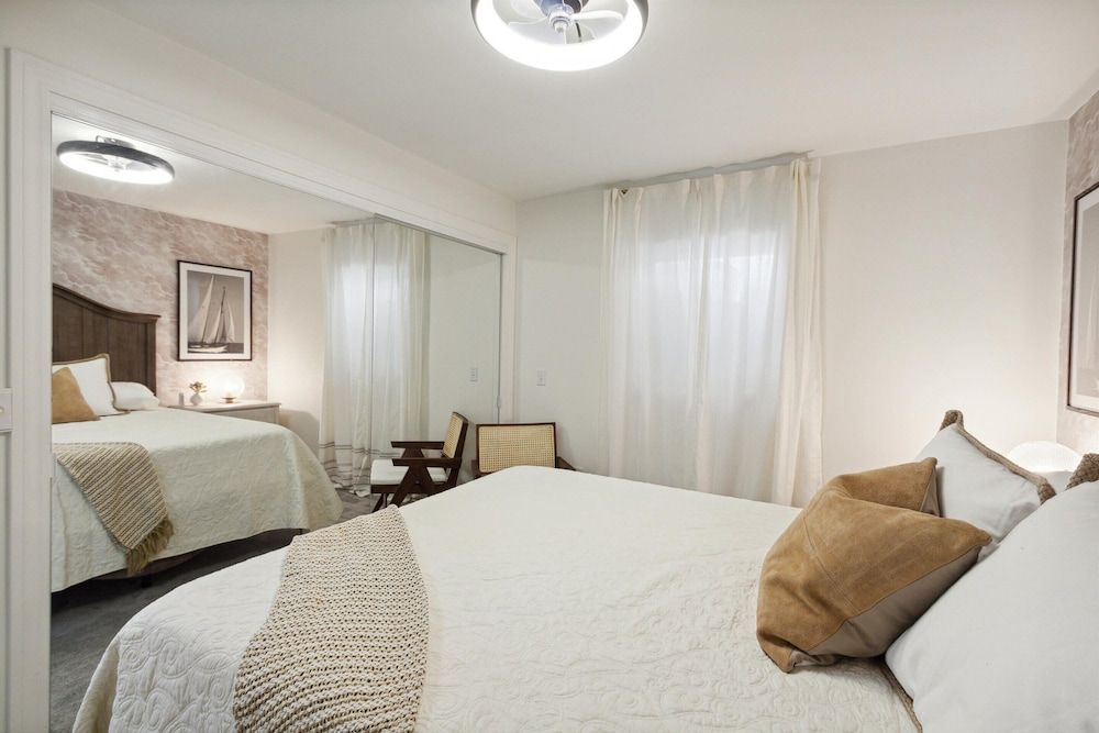 Bay Inn of Petoskey Luxury House 4