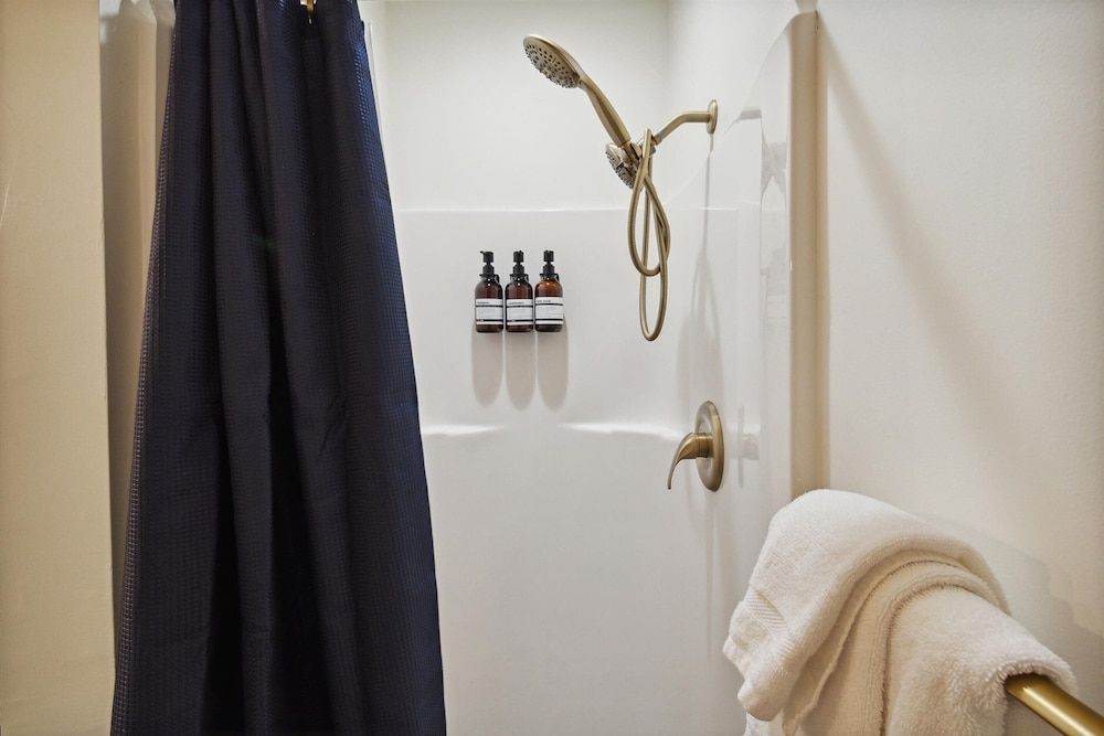 Bay Inn of Petoskey Luxury House 17