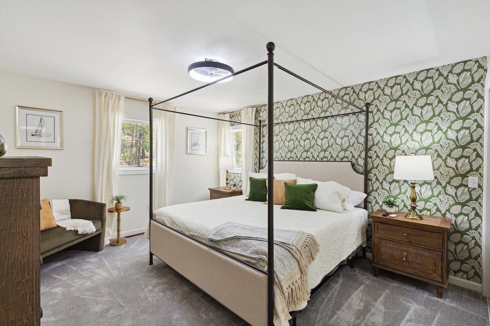 Bay Inn of Petoskey Luxury House 7