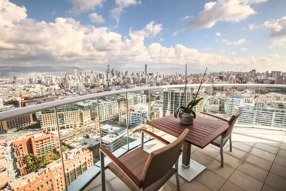 Four Seasons Hotel Beirut Deluxe Room 4