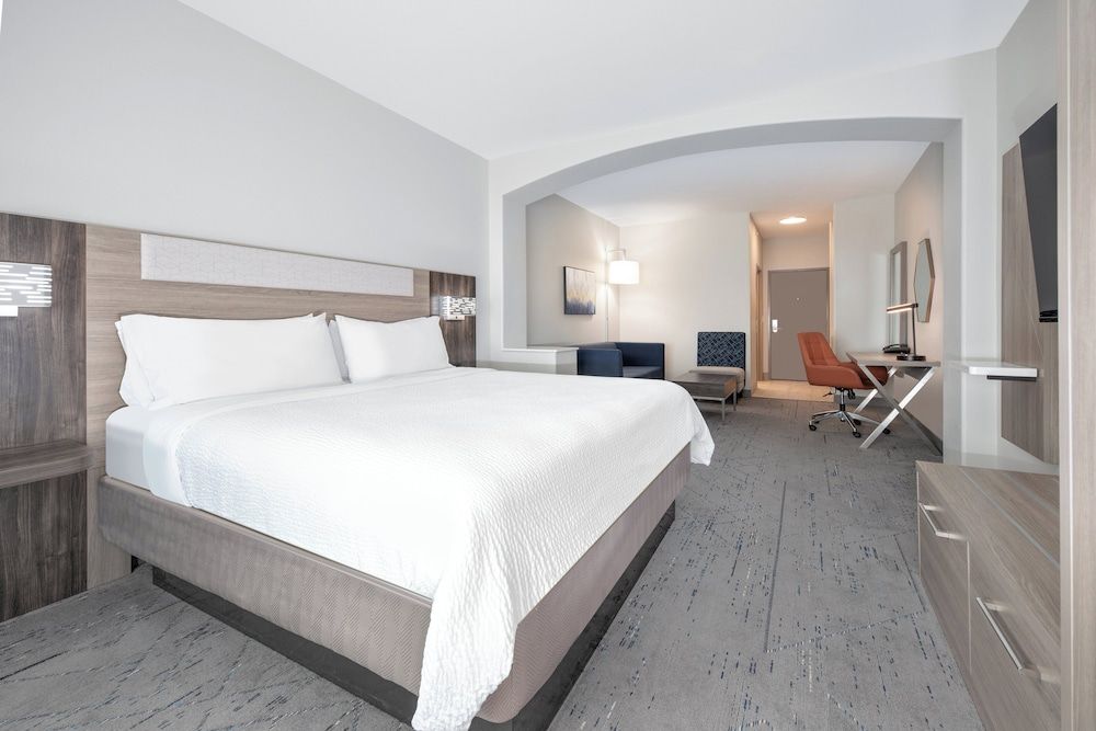 Suite, 1 King Bed