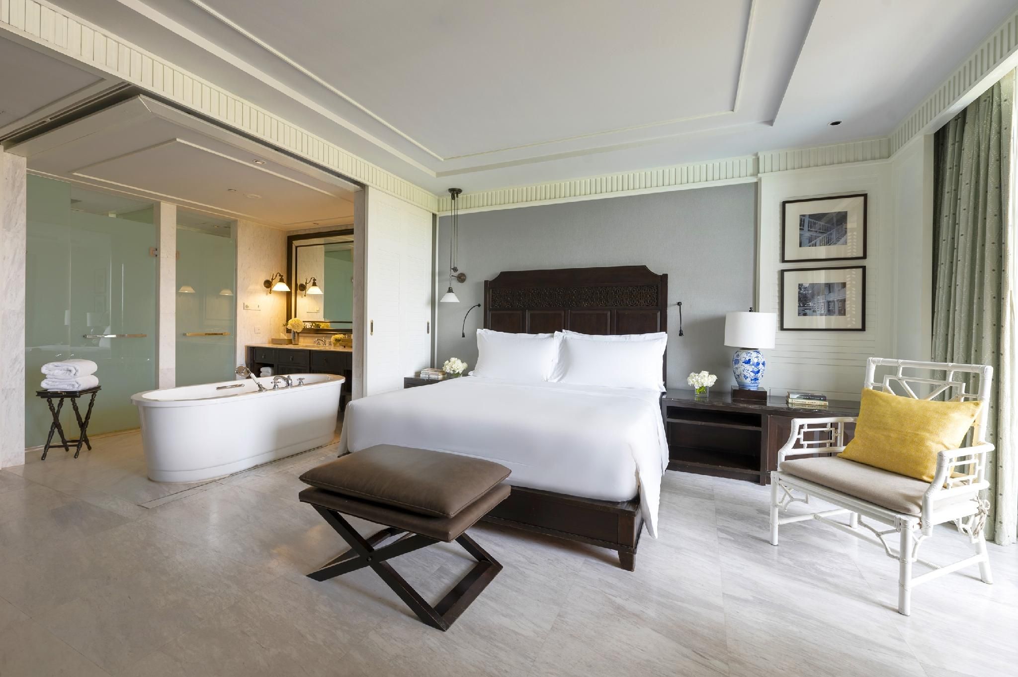 Intercontinental Hua Hin Resort by IHG 1 King Classic 2