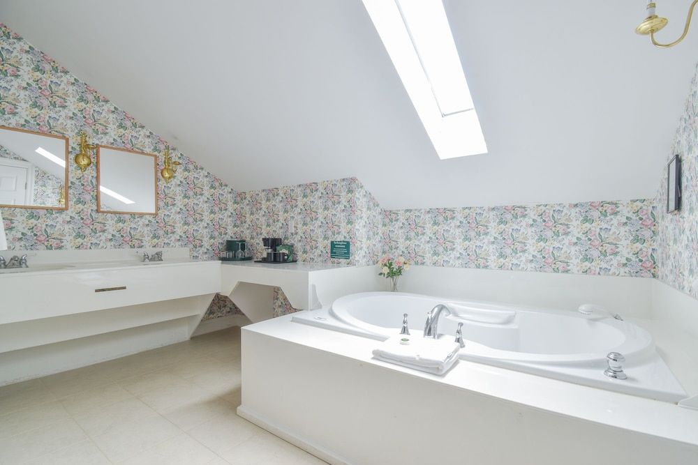 The Waring House Superior Room, 2 Queen Beds 6