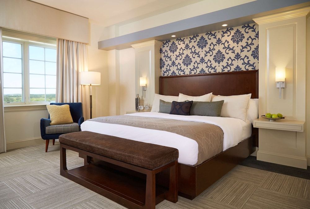 Suite, 1 King Bed