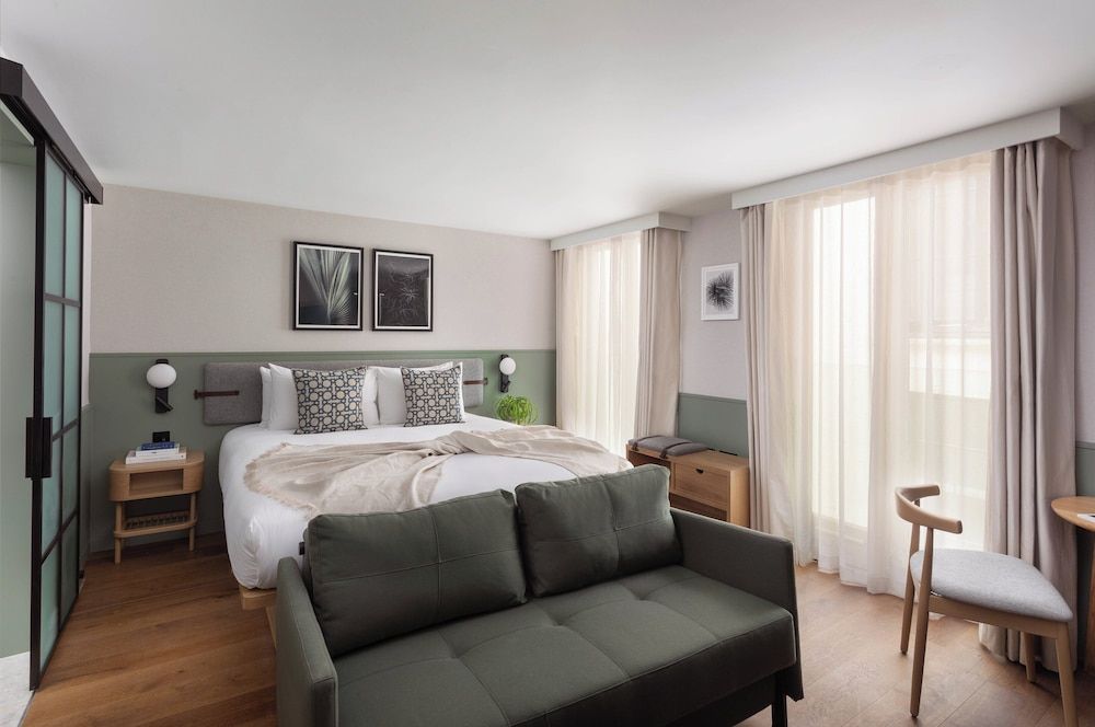 undefined Inhabit Queen's Gardens, a Member of Design Hotels 2