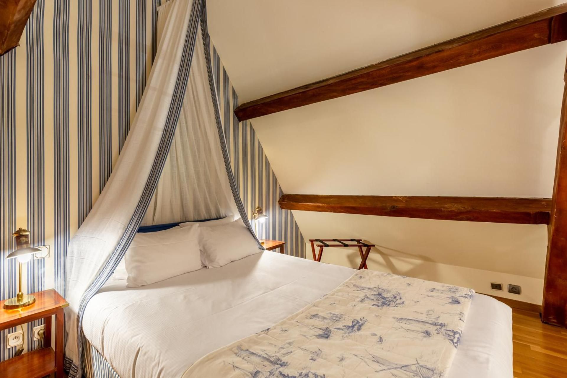 Duplex Suite