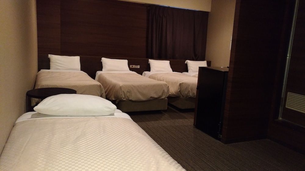 undefined Osaka Fujiya Hotel 3