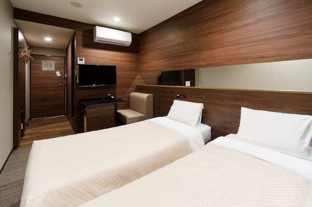 undefined Osaka Fujiya Hotel 4