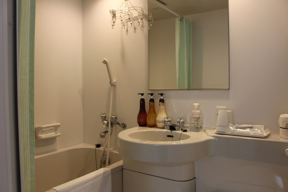 undefined Shin-Osaka Station Hotel Annex 7