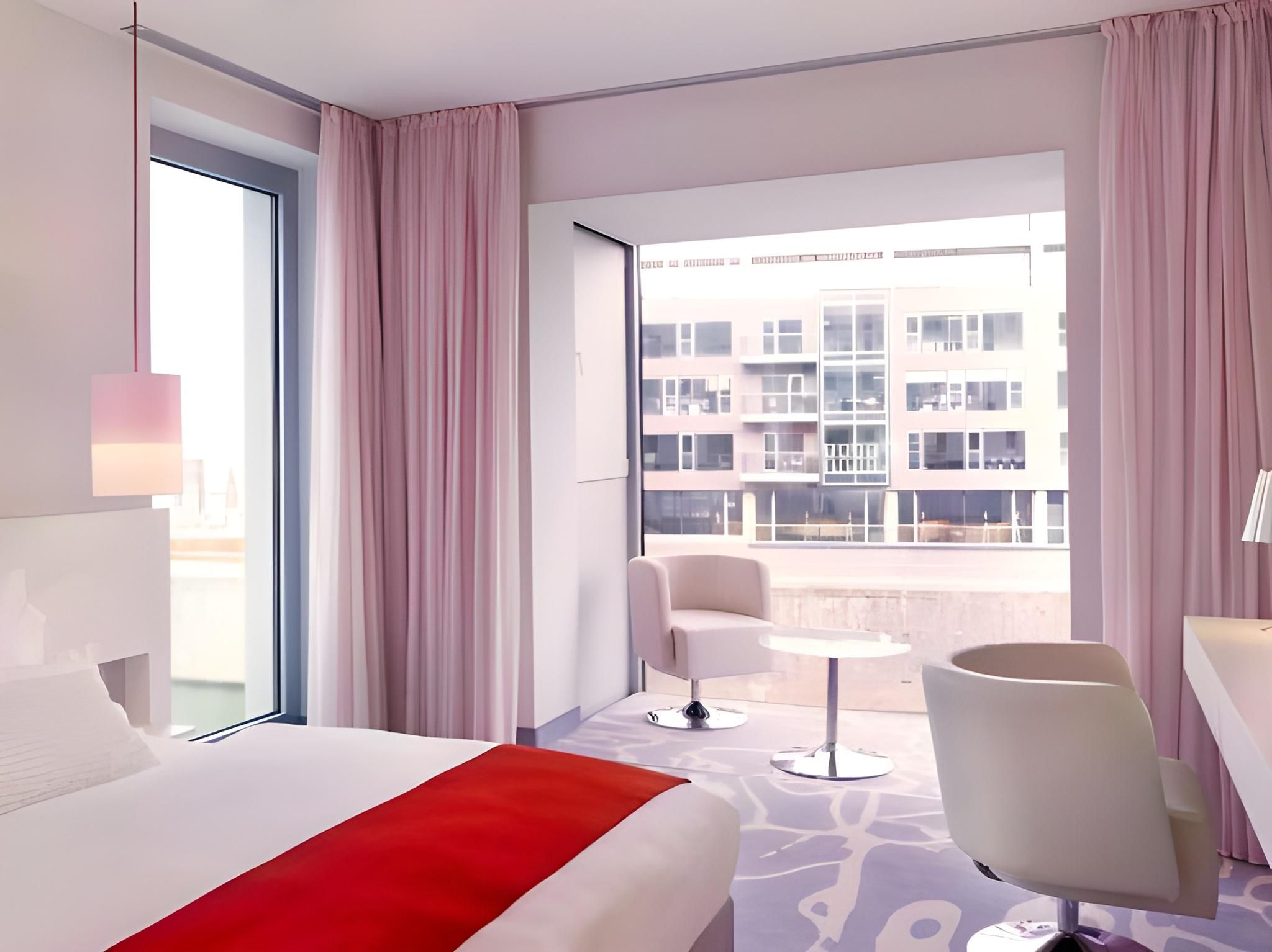 undefined art'otel Cologne powered by Radisson Hotels 10