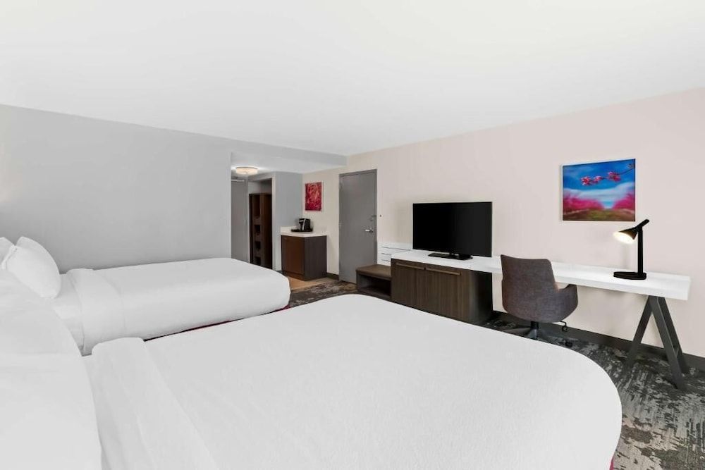 undefined Hilton Garden Inn Atlanta Airport North 10