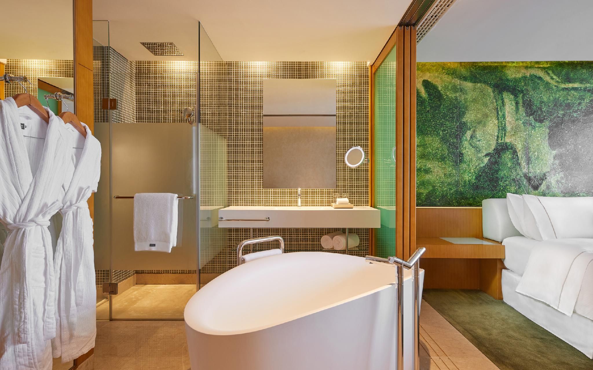 Club lounge access, Presidential Suite, 1 King, Theme Park view, Balcony, Roof Top Terrace
