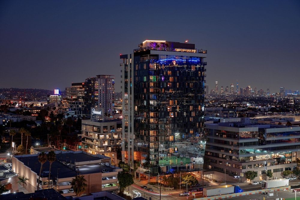 undefined W Hollywood 9